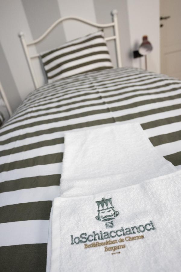 Scanzorosciate Lo Schiaccianoci Bed&Breakfast De Charme מראה חיצוני תמונה
